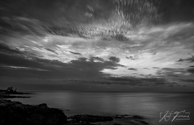 Photographie longue exposition de la mer et des nuages à Albion